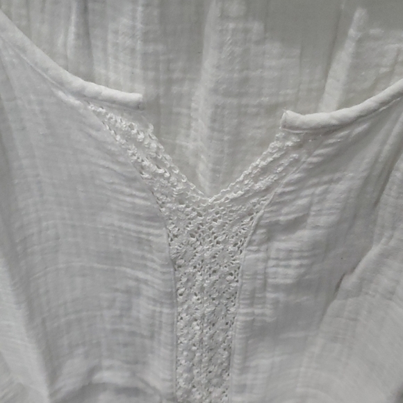 Top - Picture 2 of 2